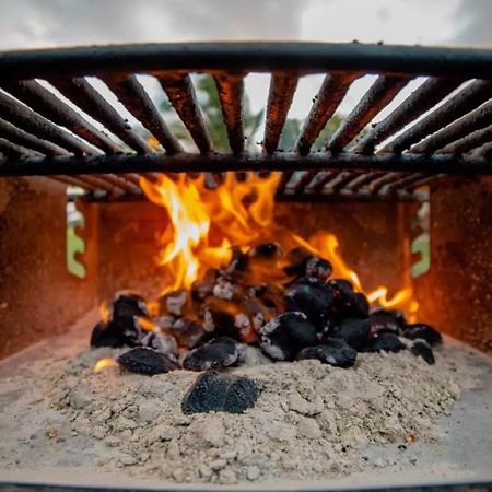 Explore Maui'S Diverse Campgrounds And Uncover The Island'S Beauty From Fresh Perspectives Every Day As You Journey With Aloha Glamp'S Great Jeep Equipped With A Rooftop Tent Paia Eksteriør billede