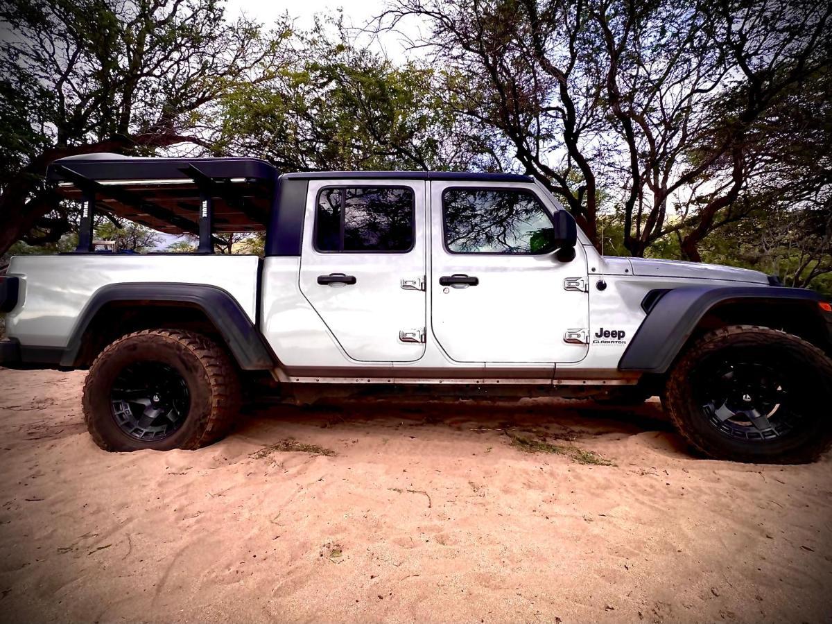 Explore Maui'S Diverse Campgrounds And Uncover The Island'S Beauty From Fresh Perspectives Every Day As You Journey With Aloha Glamp'S Great Jeep Equipped With A Rooftop Tent Paia Eksteriør billede